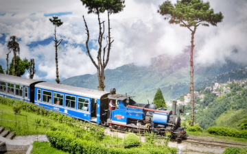 Experience 4 Days 3 Nights darjeeling Vacation Package