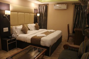 5 Nights 6 Days Kashmir Season Package