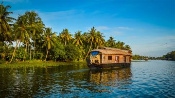 Family Getaway 4 Days 3 Nights cochin Trip Package