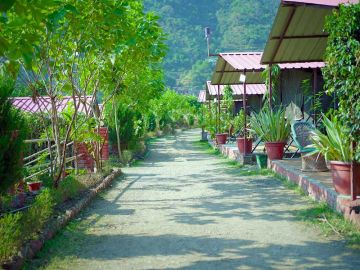 Memorable rishikesh Nature Tour Package for 2 Days 1 Night