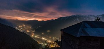 4 Days manali and new delhi Tour Package