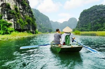 5 Days Vietnam to hanoi Vacation Package