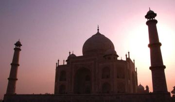 Ecstatic 3 Days 2 Nights delhi with delhi to agra Holiday Package