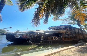 5 Days 4 Nights kochi to munnar Family Holiday Package