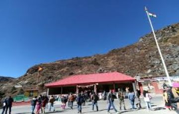 5 Days siliguri njp railway station or bagdogra airport with gangtok Friends Trip Package