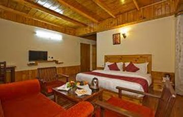 Shimla Manali Tour Package with Visit to Kufri Fun World Amusement Park