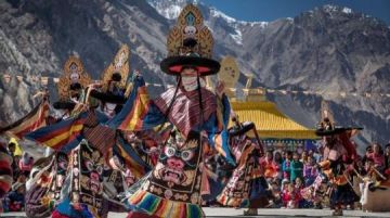 Thrilling Leh Ladakh Tour with Pangong Lake