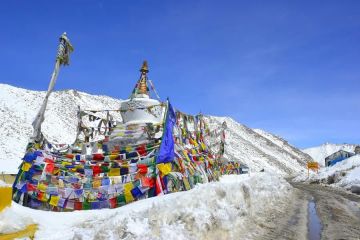 Thrilling Leh Ladakh Tour with Pangong Lake