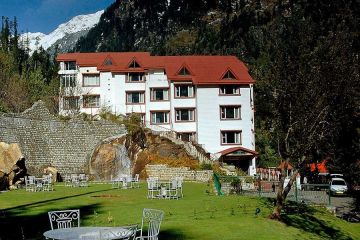 Manali Private Cab Package with Apple Country Resort