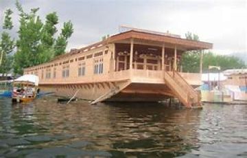 Family Getaway 3 Days srinagar airport to gulmarg Vacation Package