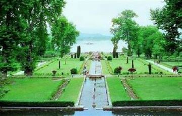 7 Days 6 Nights srinagar airport to pahalgam Tour Package