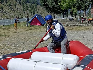 Kashmir Tour Packages four nights and five days