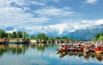 Pleasurable 5 Days 4 Nights srinagar, dal lake and srinagar airport Holiday Package