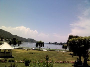 Beautiful 4 Days Srinagar Tour Package by Patron tour and travels