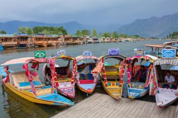 4 Days 3 Nights Srinagar Honeymoon Tour Package by Vertical Tour And Travels