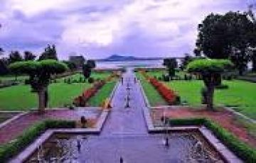 Deluxe Couple or honeymoon Kashmir tour Packages