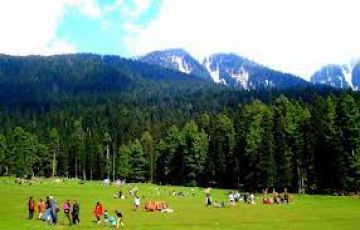 5  Star  pkg  of  8 Days 7 Nights Srinagar  Aharbal Tour