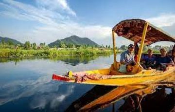 MESMERISING KASHMIR TOUR PACKAGE WITH 24 HOUR CUSTOMER SERVICE SUPPORT