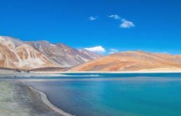 5 Days 4 Nights Leh to Nubra Tour Package by EMEC Holidays