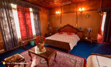 Best 4 Days 3 Nights Srinagar Holiday Package by EMEC Holidays