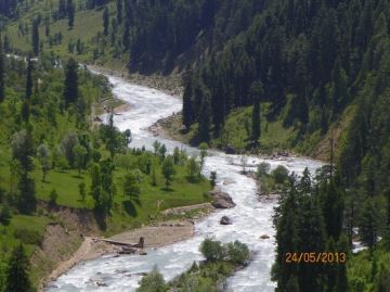 5 Days 4 Nights Srinagar Tour Package by Shayas tour and travel