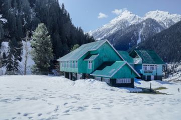 4 Night 5 Days Alluring Kashmir Tour Package