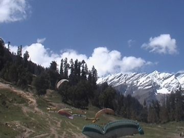 Romantic Manali Tour for young couple like you