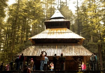 3 Nights 4 Days Manali Package with 3 Star Hotel Mountain Green Villa in 7100 Per Person