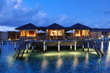 Maldives Honeymoon Packages - Exclusive Deal