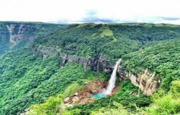 3 days Cherrapunjee Tour Package On Easy EMI.