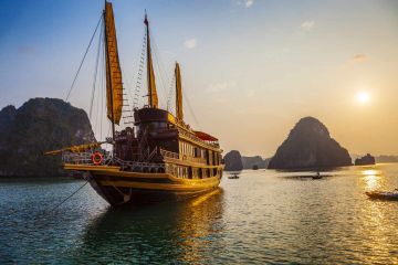 Amazing 8 Days 7 Nights Tour package of Vietnam