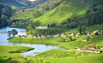 Cochin Munnar Thekkady Alleppey Tour Package 6 Days