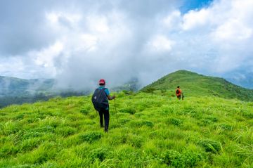 05 Days Best Deluxe Kerala Honeymoon Package