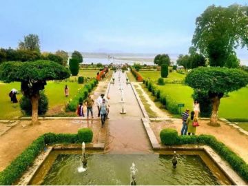 6 Days 5 Nights Srinagar Trip Package by Restore Kashmir Holidays