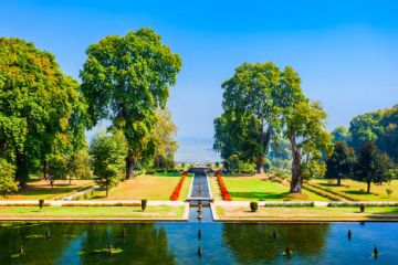 4 nights 5 days package by Kashmir Travel site