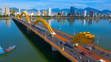 6 Days 5 Nights Vietnam Luxury Tour Package by Sky Vacation