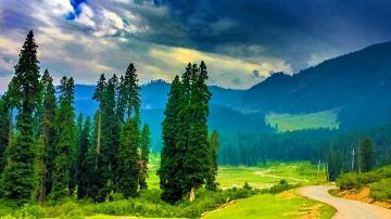 6 Days 5 Nights  Srinagar Holiday Package by DAY TO DAY VACATIONS