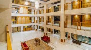 4 Nights 5 Days Kashmir Package with 3 Star Luxury Hotels