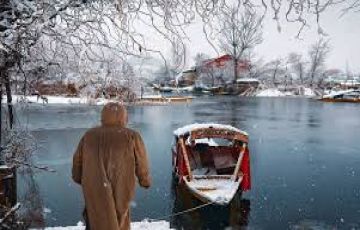 Kashmir Srinagar Houseboat Full Budget couple Package