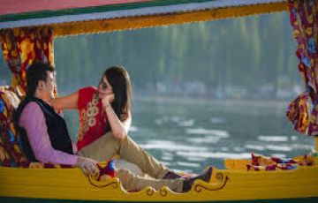 Kashmir Srinagar Houseboat Full Budget couple Package