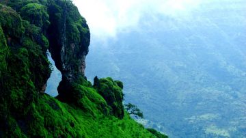 Tour Package for Mahabaleshwar from Mumbai/Pune 01 night 02 days