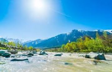 Amazing 5 Days New Delhi to Manali Tour Package