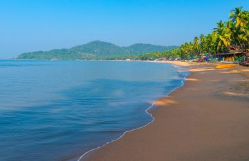 Calangute Beach Hotel With South And North Goa Package