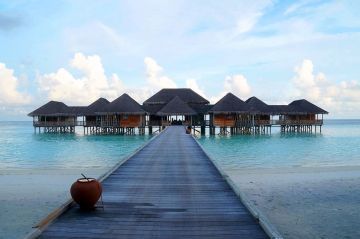 R Beautiful Maldives Honeymoons 4 Night 5 DaysPackage