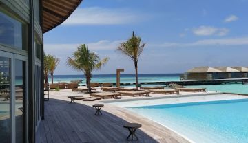 4 Days 3 Nights Honeymoon Plan with Makunudu Island Resort