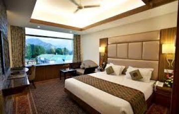 4 Nights 5 Days 4 Star Luxury Kashmir Package