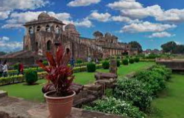 3 Night & 4 Days - Ujjain-Mandu-Maheshwar Tour Pacakage .