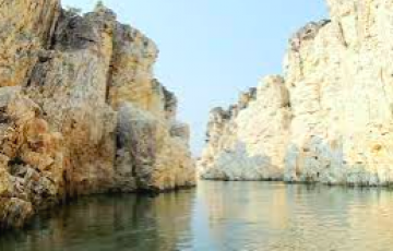 2 Nights 3 Days Jabalpur Bhandavgarh Tour Package
