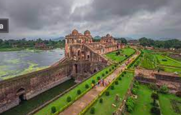 2 Nights 3 Days Mandu and Indore Tour Package