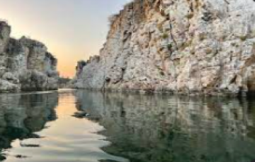 3 Nights 4 Days Bhedaghat and Jabalpur Tour Package